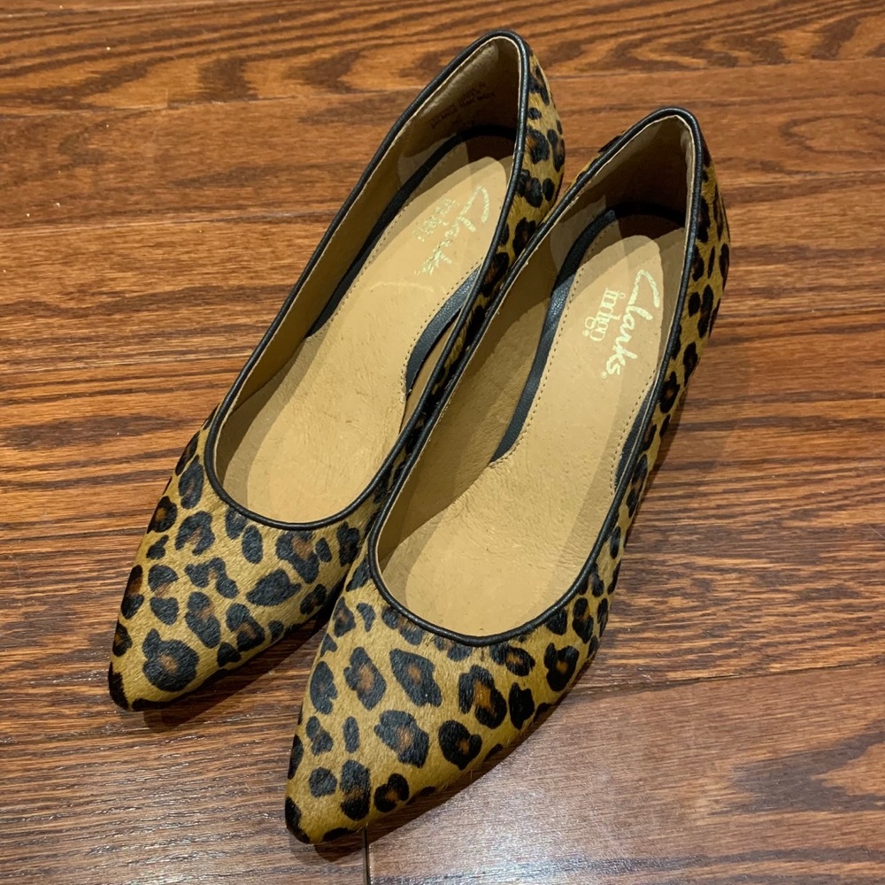 Clarks leopard print leather 2” kitten heels